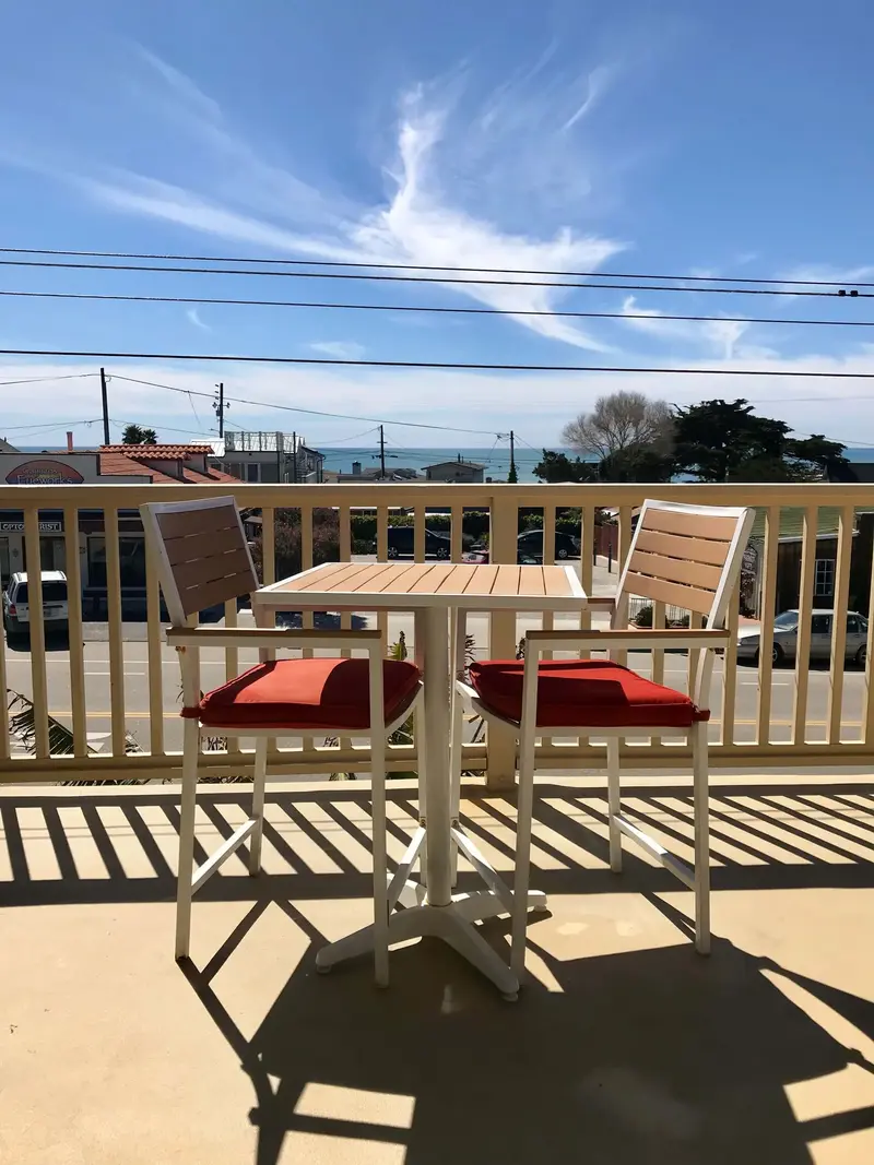 Rooms in Cayucos, CA Cayucos Sunset Inn Bed & Breakfast